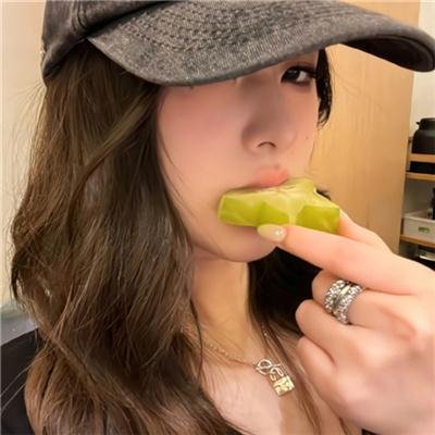 妙在大门后